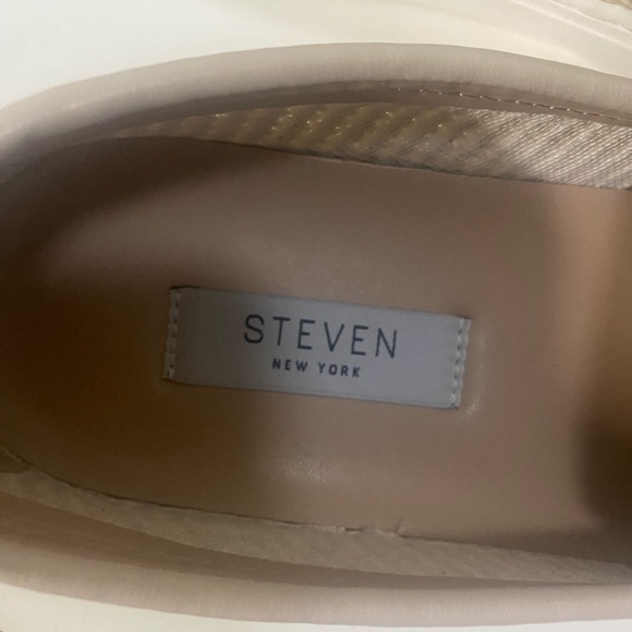 Steven New York Kiana tan 1” platform loafer with woven design size 7 - Picture 4 of 8